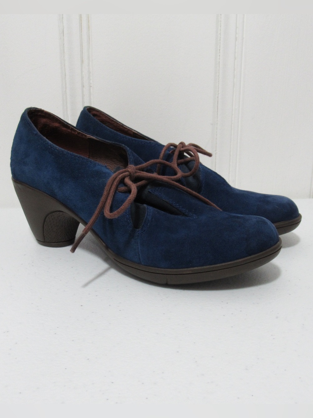Miz Mooz Blue Suede Lace Up Pumps Size 7